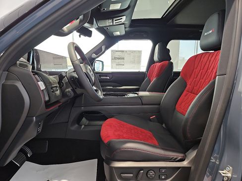New 2026 Nissan Armada NISMO image 11