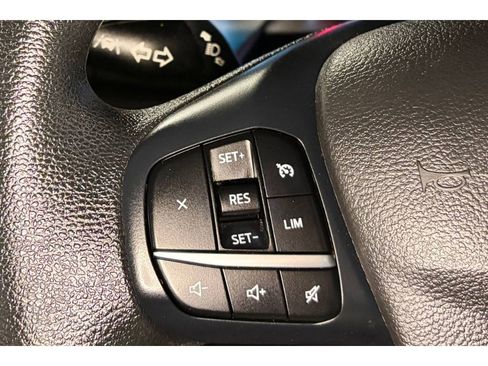 Used 2023 Ford Transit 350 XLT image 27