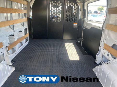 Used 2025 Ford Transit 250 Low Roof w/ Exterior Upgrade Package RWD image 29