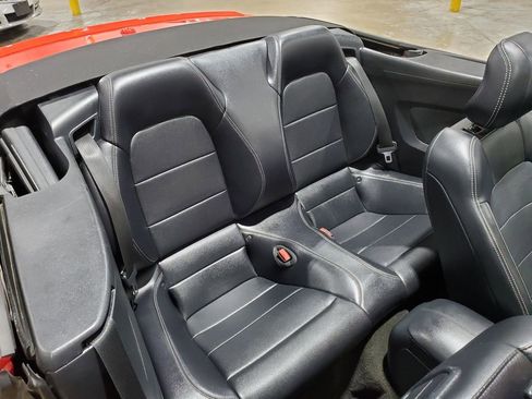Used 2016 Ford Mustang GT Premium RWD image 19