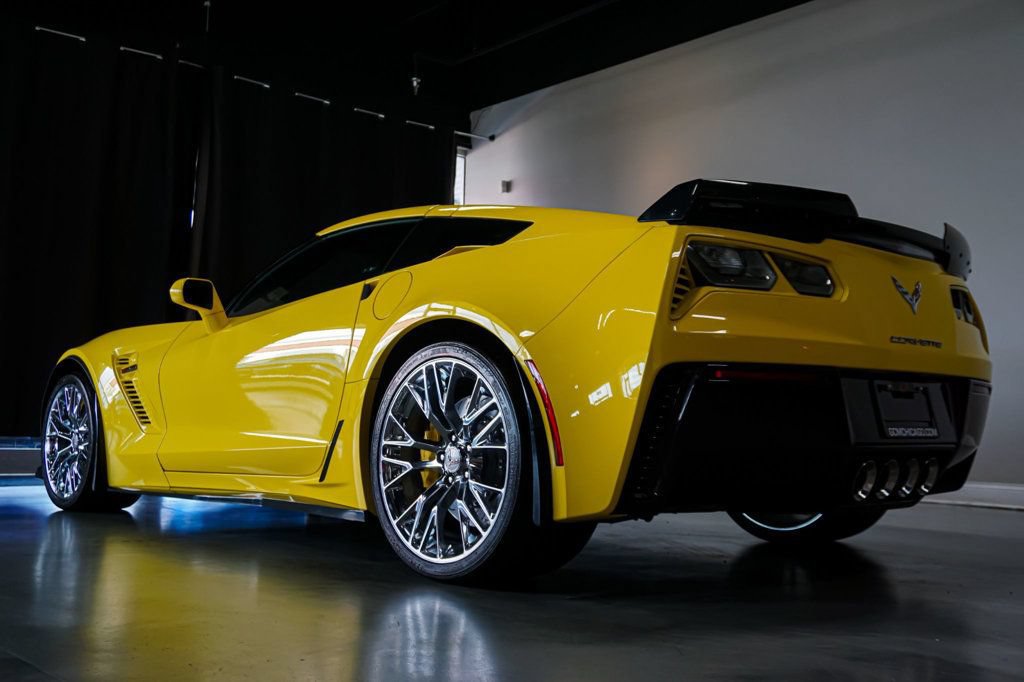 Used 2017 Chevrolet Corvette Z06 RWD image 35