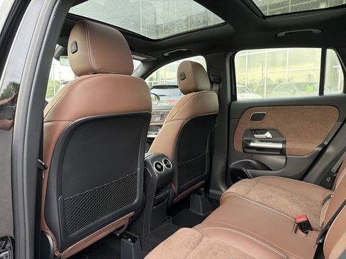 New 2026 Mercedes-Benz GLA 35 AMG 4MATIC image 12