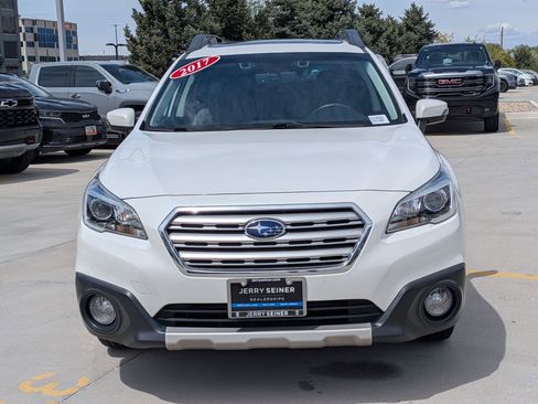 Used 2017 Subaru Outback 2.5i Limited AWD/4WD image 8