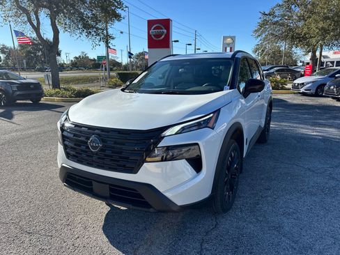 New 2026 Nissan Rogue Dark Armor image 3