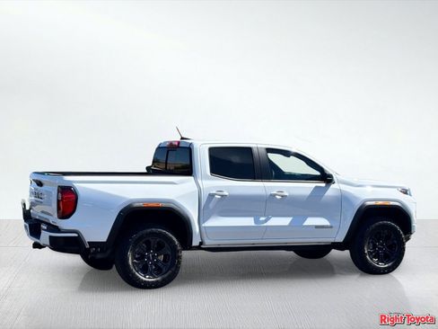 Used 2025 GMC Canyon Elevation RWD image 4