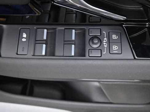 New 2026 Land Rover Range Rover Evoque Dynamic SE AWD/4WD image 19
