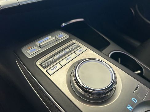 Used 2024 Genesis GV70 2.5T w/ Sport Prestige Package image 44