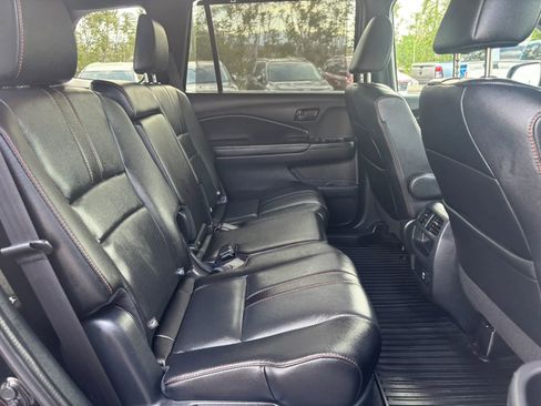Used 2023 Honda Passport TrailSport image 19