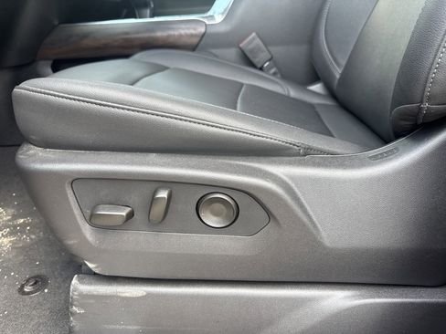 Used 2026 GMC Sierra 1500 SLT AWD/4WD image 7