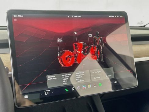 Used 2022 Tesla Model Y Long Range AWD/4WD image 25