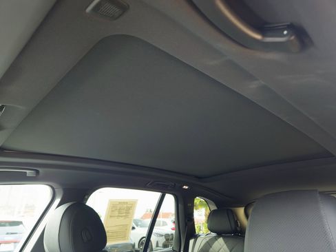 Used 2025 BMW X5 xDrive50e w/ Parking Assistance Package image 20