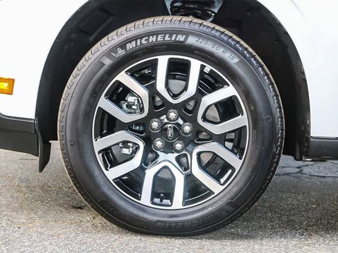 Used 2024 Ford Maverick Lariat w/ 4K Tow Package image 11