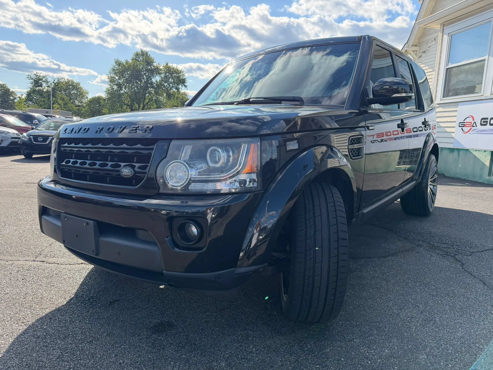 Used 2016 Land Rover LR4 HSE Silver Edition AWD/4WD image 9