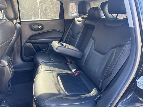 Used 2018 Jeep Compass Limited image 12