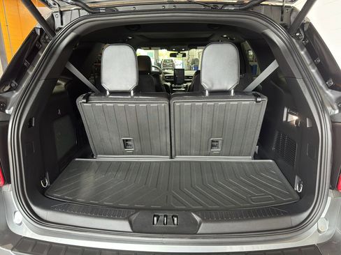 Used 2024 Ford Explorer ST w/ Technology Package image 22