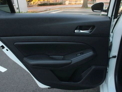 Used 2022 Nissan Altima 2.5 SV AWD/4WD image 18