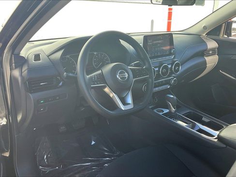 Used 2023 Nissan Sentra SV FWD image 18