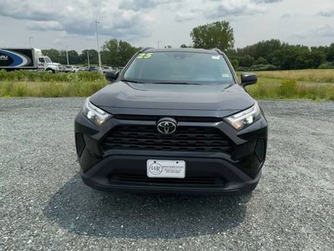 Certified 2025 Toyota RAV4 LE AWD/4WD image 3