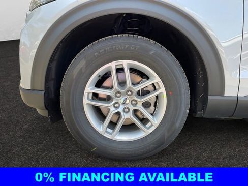 New 2025 Ford Explorer Active image 14