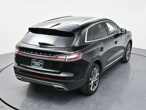 Used 2022 Lincoln Nautilus Reserve AWD/4WD image 41