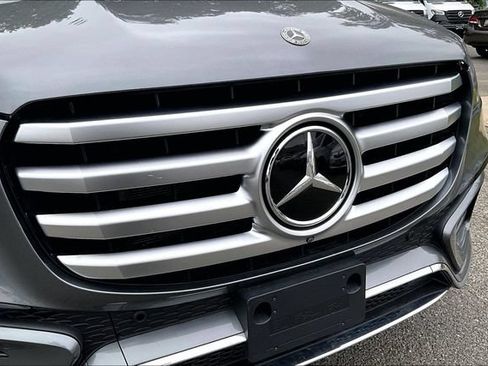 Used 2025 Mercedes-Benz GLS 450 4MATIC image 6