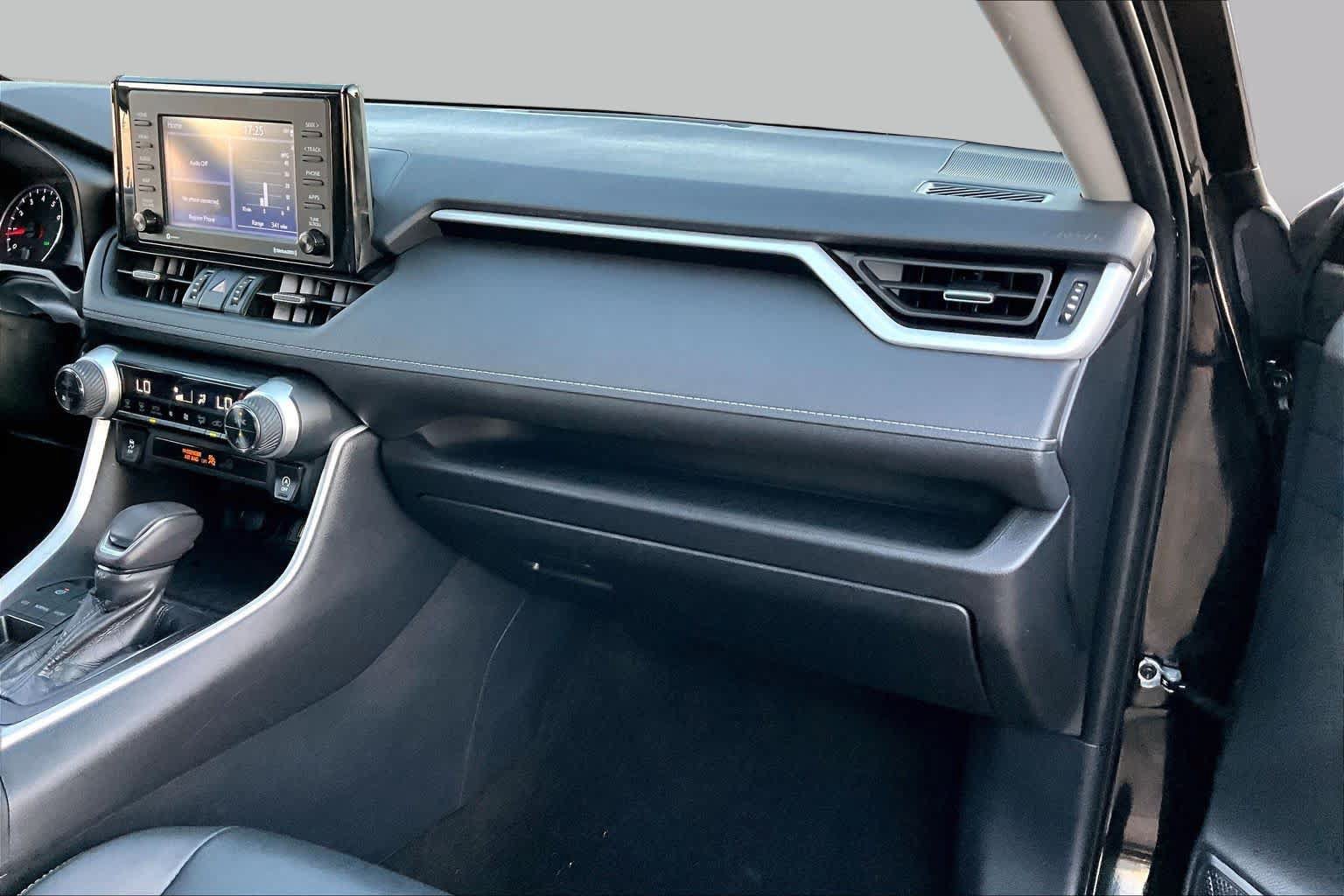 Used 2021 Toyota RAV4 XLE Premium FWD image 19