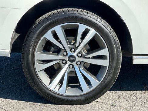 Used 2021 Ford Expedition Platinum AWD/4WD image 28