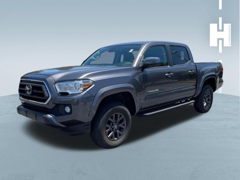 Used 2023 Toyota Tacoma SR5 AWD/4WD image 3