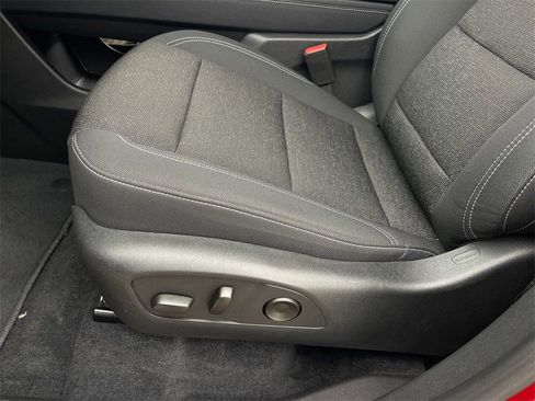 New 2025 Chevrolet Traverse LT w/ Midnight/Sport Edition FWD image 14