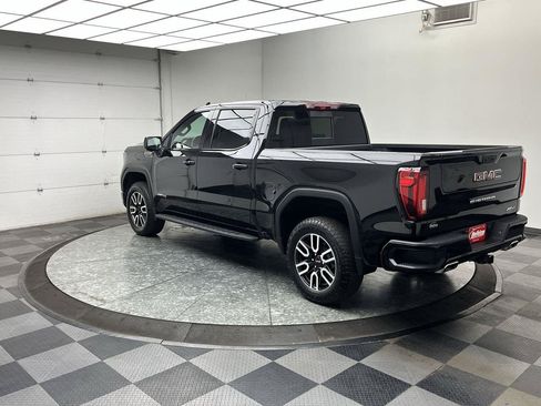 Certified 2025 GMC Sierra 1500 AT4 w/ Technology Package AWD/4WD image 39