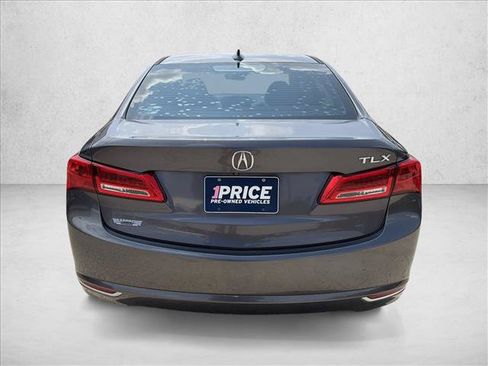 Used 2018 Acura TLX w/ Technology Package FWD image 4