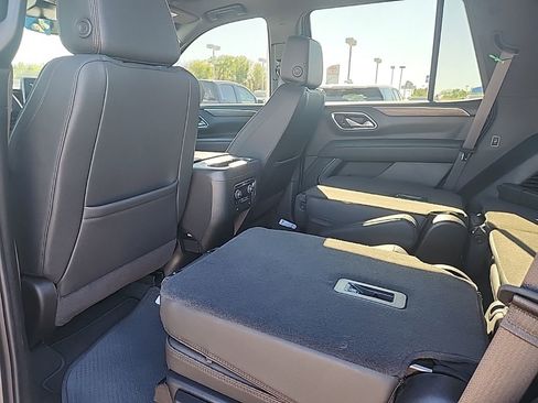 Certified 2024 Chevrolet Tahoe High Country w/ Premium Package AWD/4WD image 8