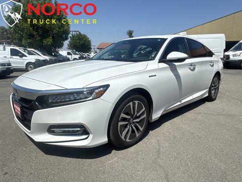 Used 2020 Honda Accord Touring image 4