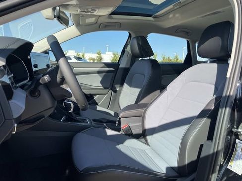 New 2026 Volkswagen Jetta SE FWD image 11