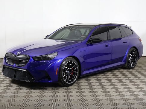 Used 2025 BMW M5 Touring image 12