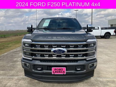 Used 2024 Ford F250 Platinum w/ FX4 Off-Road Package image 2