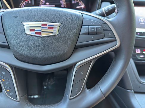 Used 2017 Cadillac XT5 Luxury w/ Driver Awareness Package FWD image 20