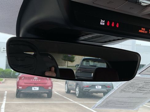 Used 2025 MAZDA CX-30 AWD 2.5 S w/ Preferred Package image 31