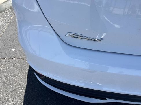 Used 2018 Ford Focus ST FWD image 26
