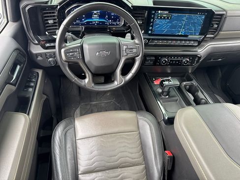 Used 2023 Chevrolet Silverado 1500 ZR2 w/ Technology Package image 15