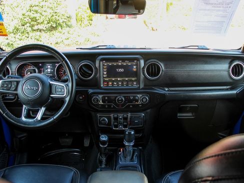 Used 2021 Jeep Gladiator Overland w/ Popular Equipment Package image 24