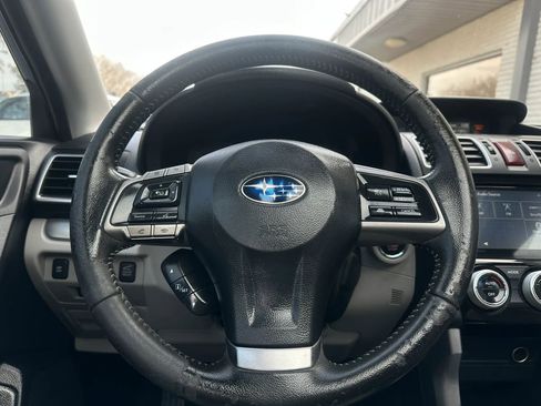 Used 2016 Subaru Forester 2.5i Touring w/ Eyesight & Navigation System image 29