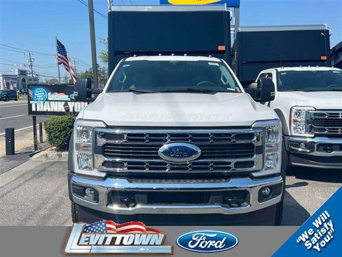 New 2026 Ford F550 4x4 Crew Cab image 2