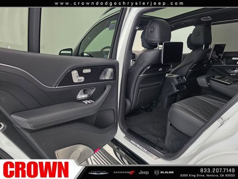 Used 2026 Mercedes-Benz Maybach GLS 600 4MATIC image 32