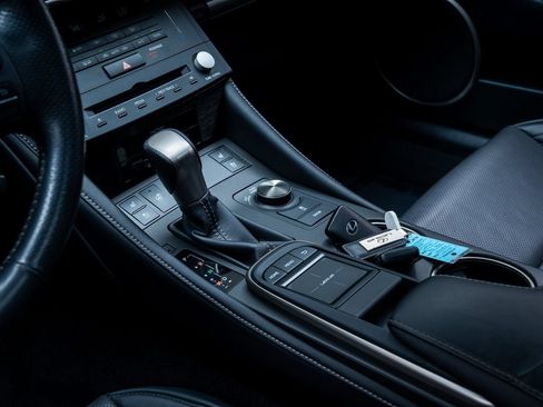 Used 2015 Lexus RC 350 AWD w/ All Weather Package image 11