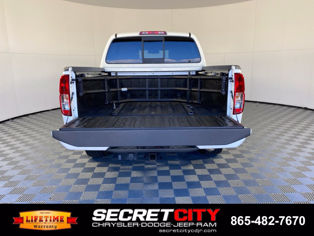 Used 2021 Nissan Frontier SV w/ Midnight Edition Floor Mats RWD image 27