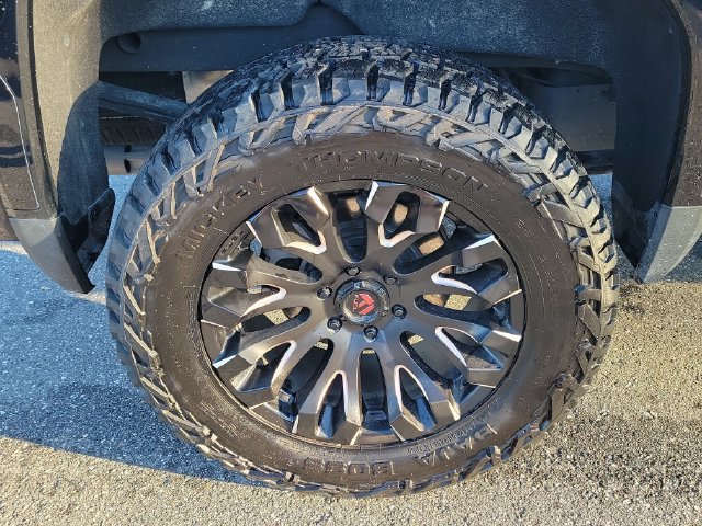 Used 2022 GMC Sierra 1500 SLT w/ SLT Premium Plus Package AWD/4WD image 5