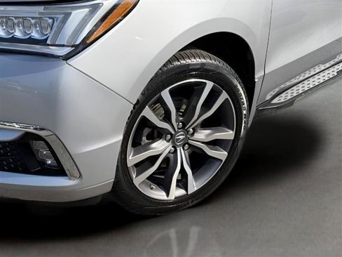 Used 2019 Acura MDX w/ Advance & Entertainment Pkg FWD image 5