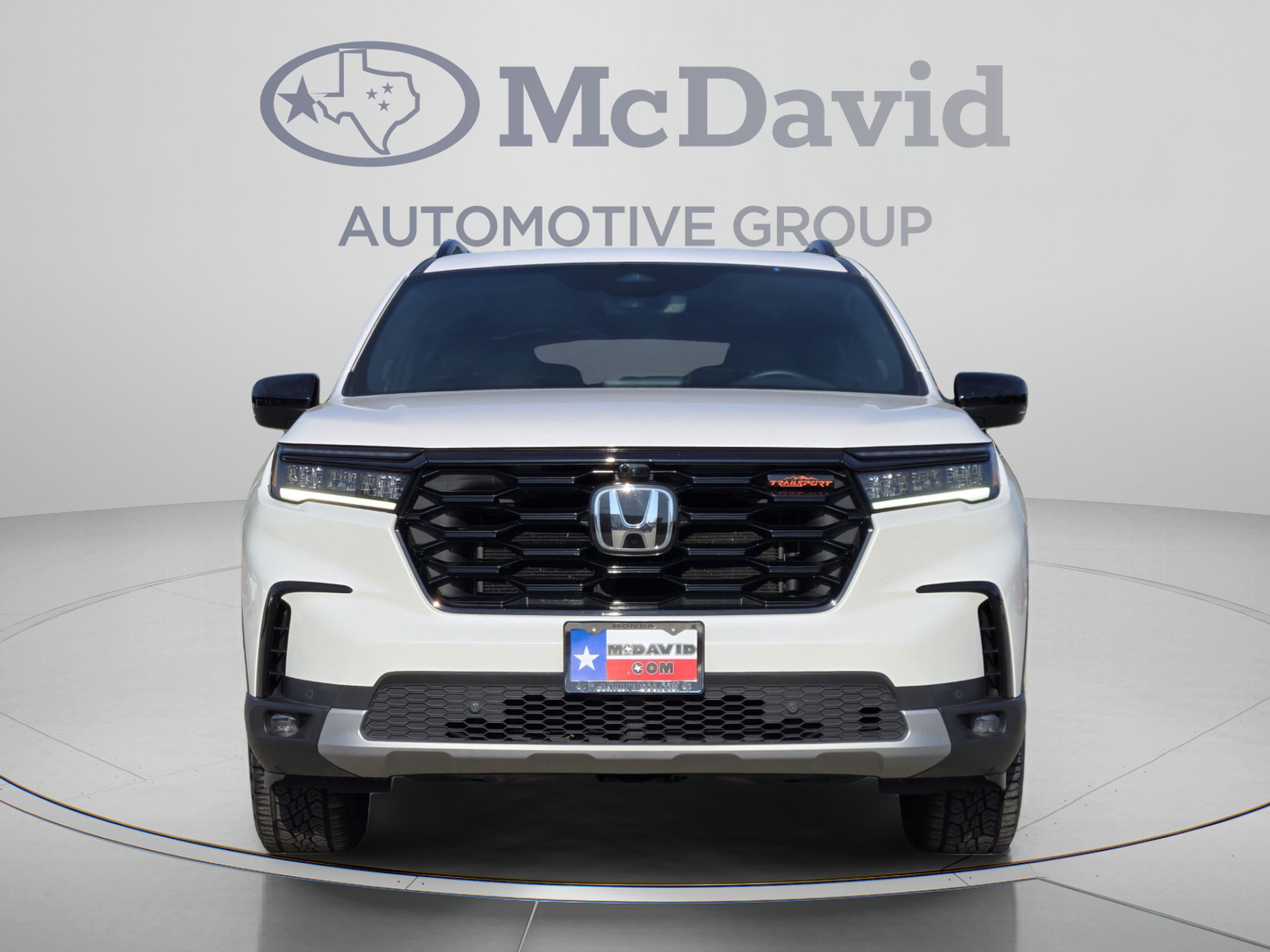 Used 2025 Honda Pilot TrailSport image 8