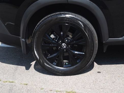 Used 2023 Nissan Rogue SV w/ SV Premium B Package AWD/4WD image 28